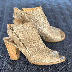 Paul Green Cayanne Peep-Toe Sandals – The Heels You Can Actually Walk In